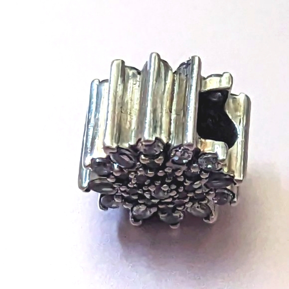 Pandora Ice Crystal Snowflake Charm - Picture 8 of 10